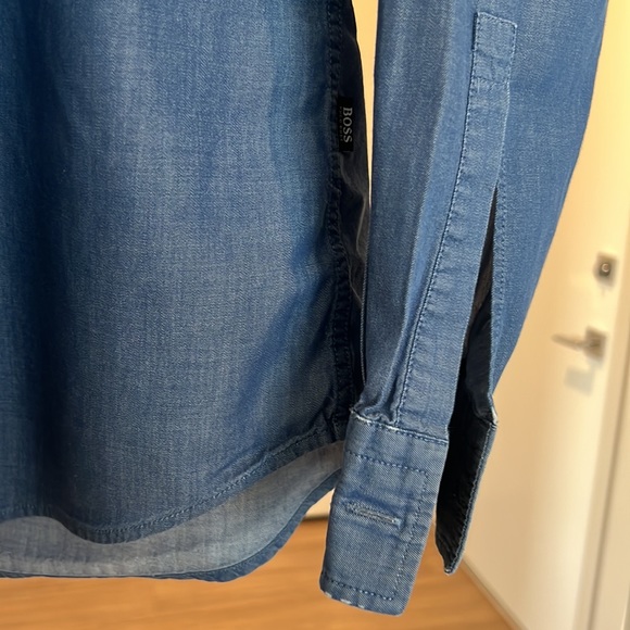 Hugo Boss button down - Picture 3 of 4